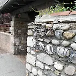 Casa Anna - Parco Hermitage Διαμέρισμα *
