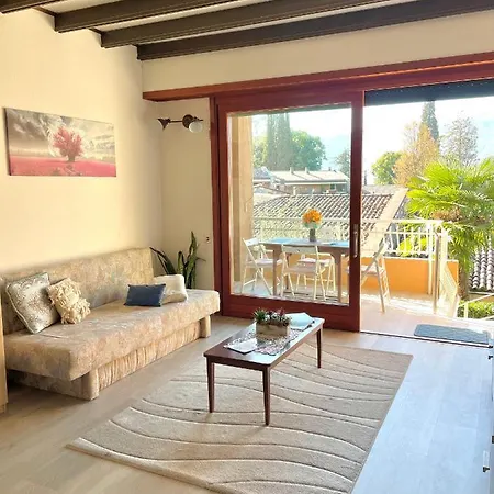 Casa Anna - Parco Hermitage Apartment