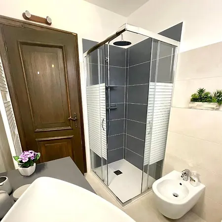 Casa Anna - Parco Hermitage Apartment