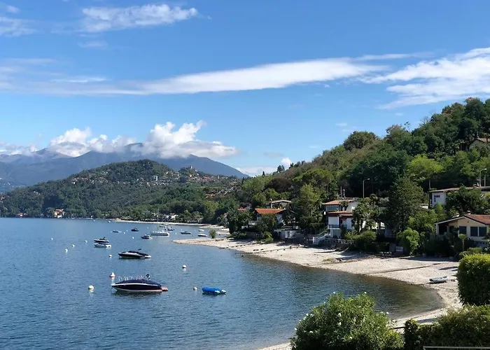 Casa Anna - Parco Hermitage Apartament Porto Valtravaglia